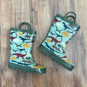 Oaki dinosaur print rain boots